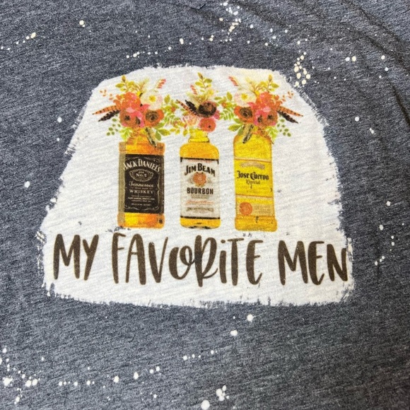 My favorite men crop tee - Picture 2 of 5